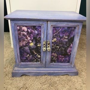 Beautiful Purple Jewelry Box (Refurbished)